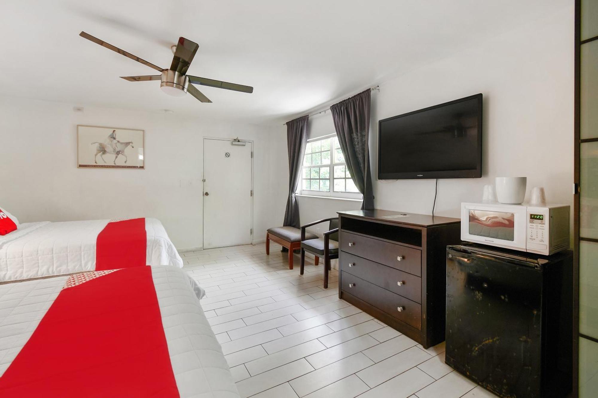 Oyo Hotel Coral Gables - Miami Airport Luaran gambar
