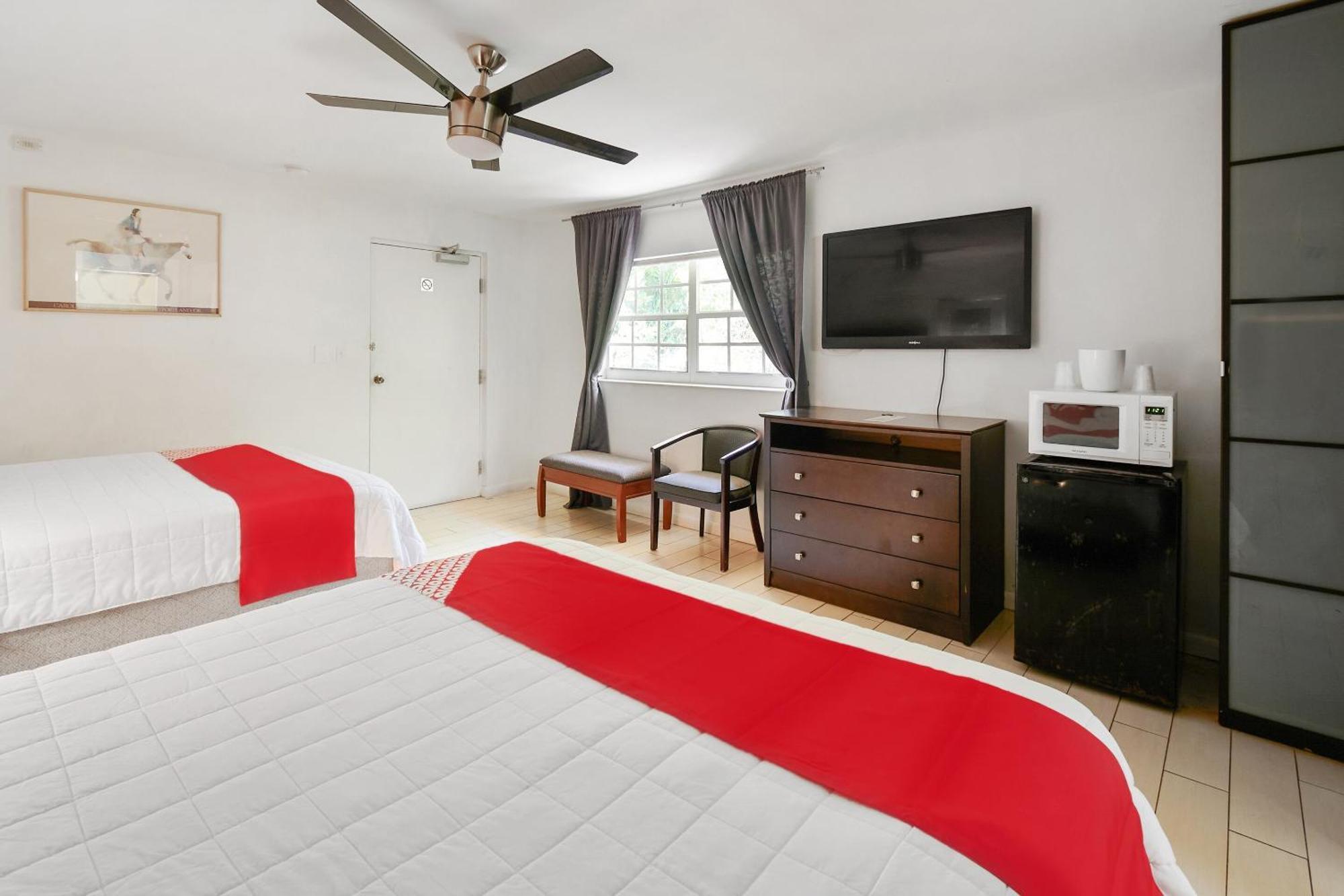 Oyo Hotel Coral Gables - Miami Airport Luaran gambar